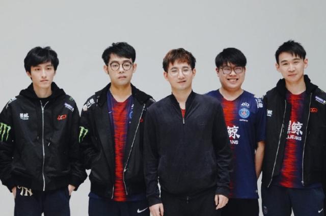 了坚实的基 了坚实的基